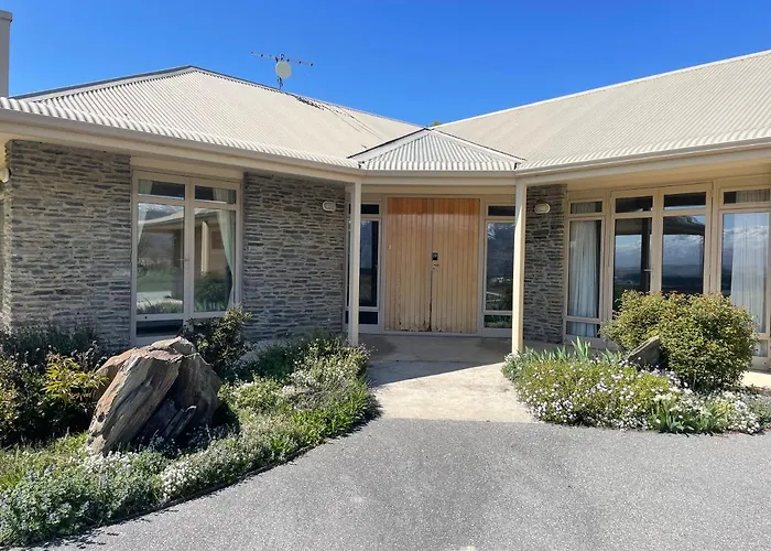 Arthur\'S House At Carrick Winery